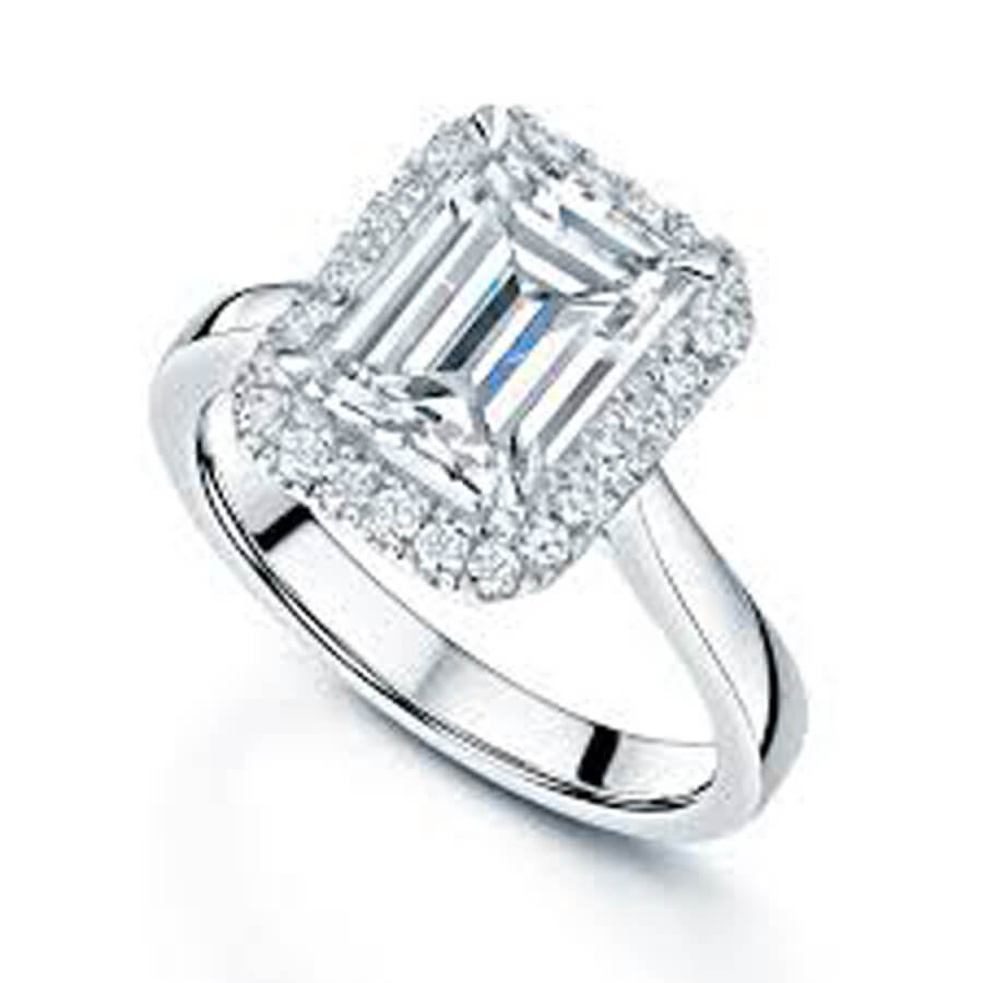 emerald_cut_diamond_ring